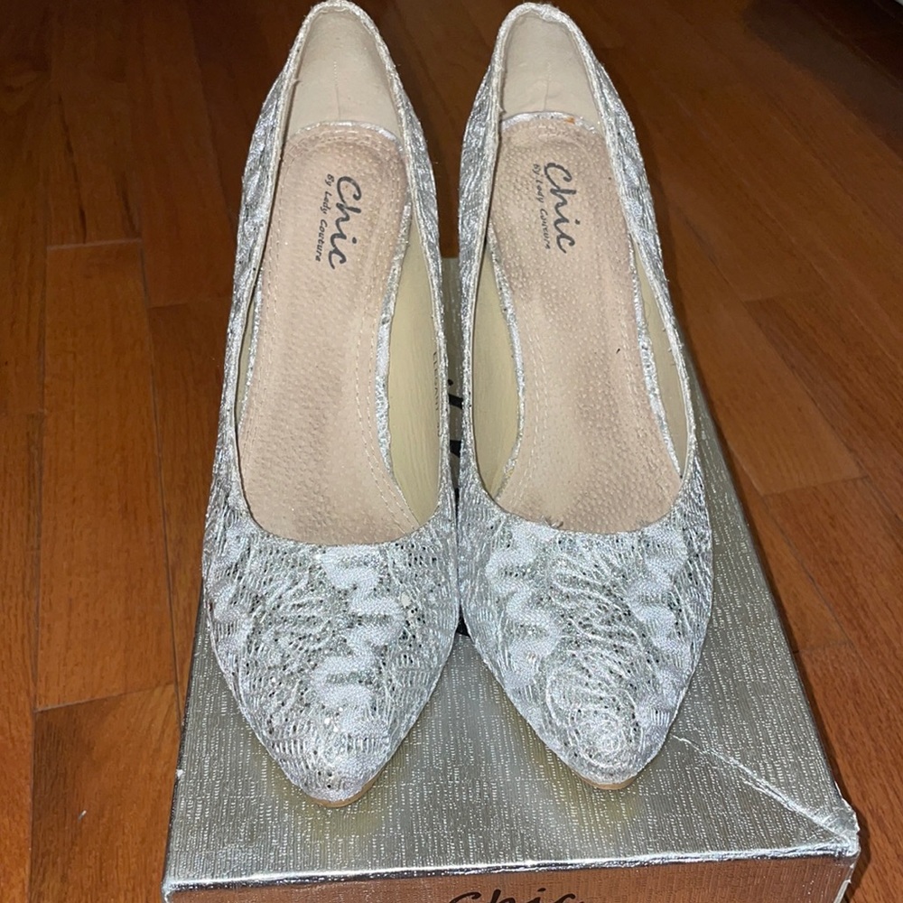 Silver heel